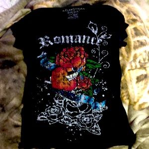 Black romance/roses t shirt